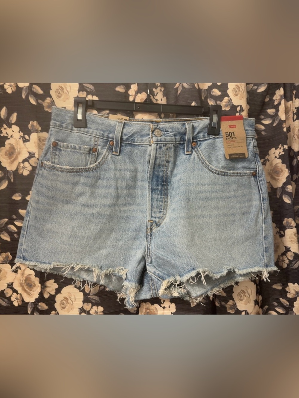 Levi's 501 High Rise Button Fly Women’s Denim Shorts NWT